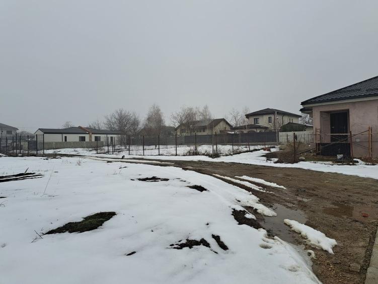 Vand teren Corbeanca,sat Ostratu - 4