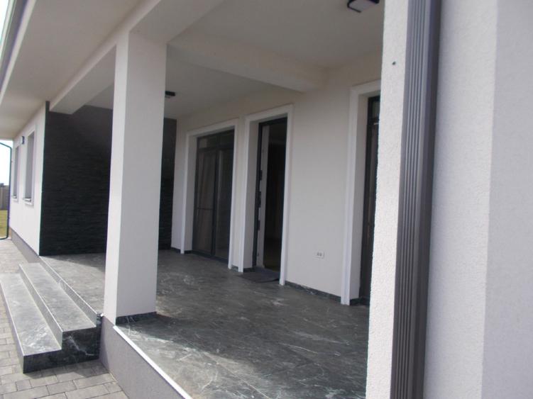 Casa pe parter, Mosnita Veche, 4 camere, 103mp util, 742mp teren - 1