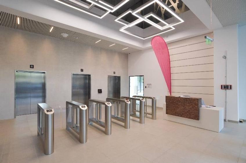 Expozitiei 1 cladirea B1, Presei Libere, 300 - 4650 mp  0% comision! - 3