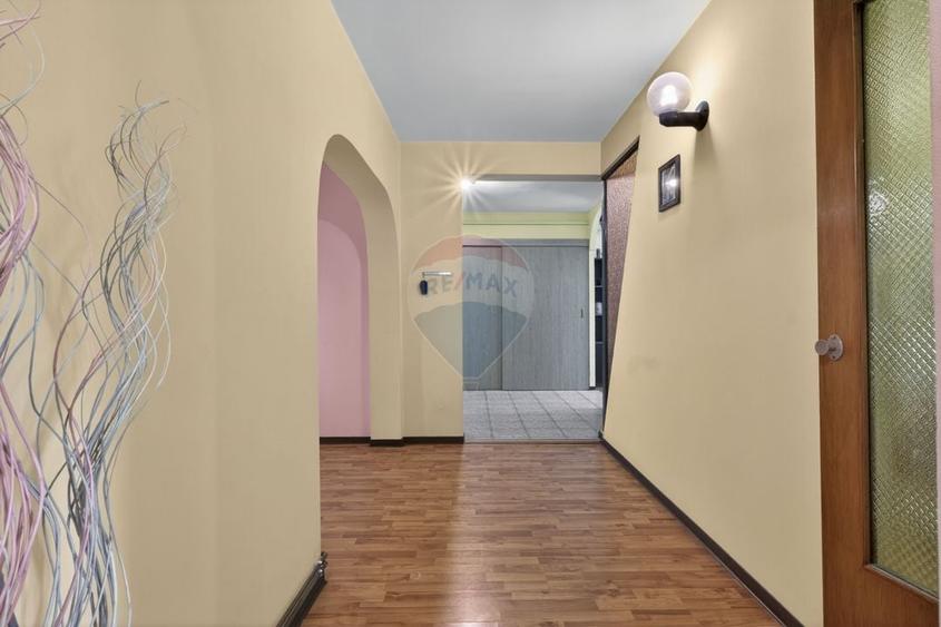 2 Apartamente unite, 5 camere de vânzare pe Malul Muresului, etajul 2 - 7