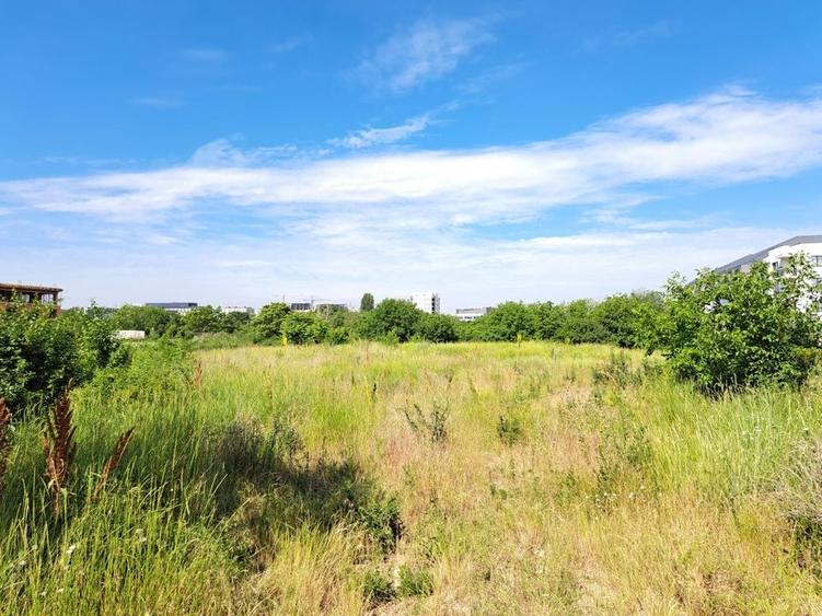 Teren intravilan 1907 mp - Aviatiei - 2