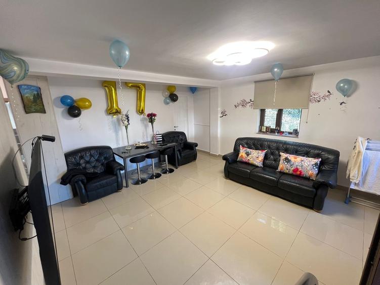 Casă tip duplex – mobilată și utilată – 4 camere-250 mp teren - 8