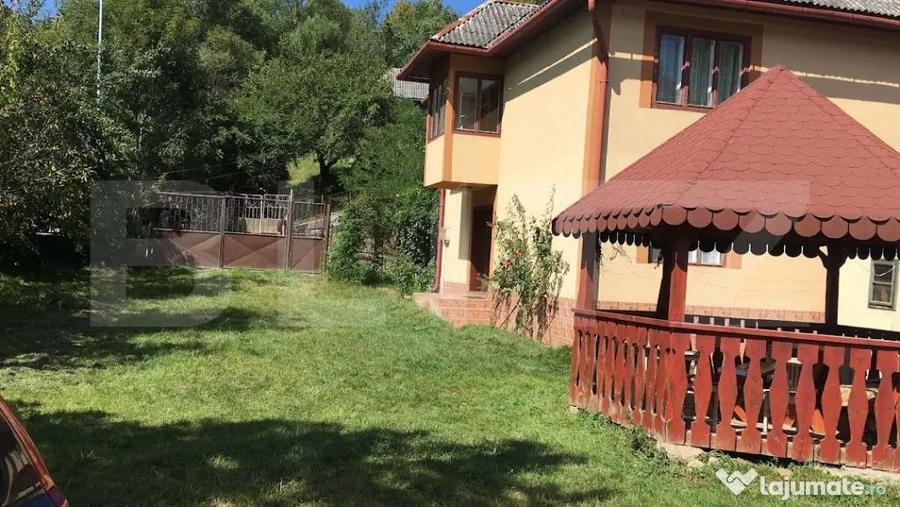 Casa spatioasa cu 4 camere, orasul Campeni - 3
