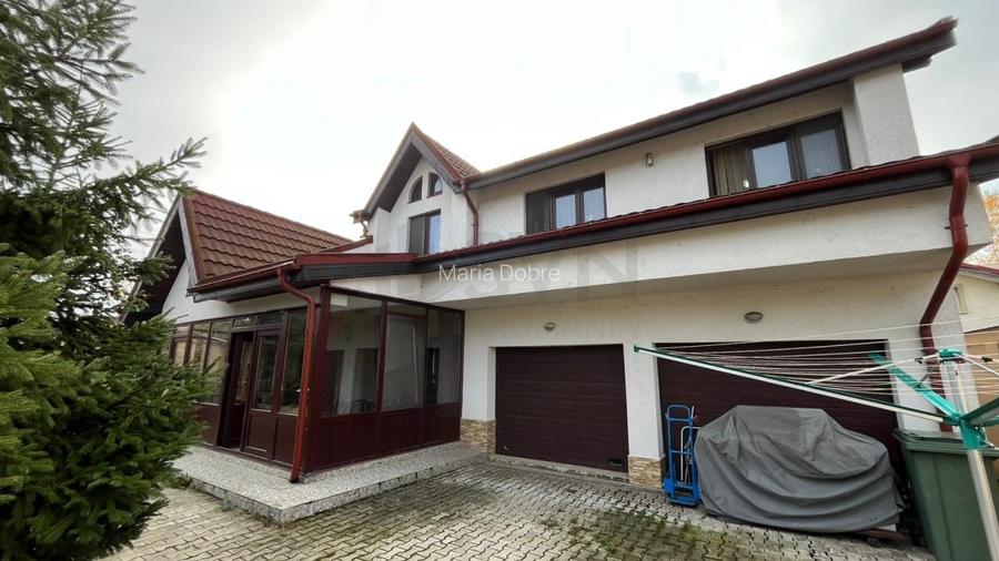 REV2005341 Vila deosebita cu piscina si teren generos Buftea zona exclusivista