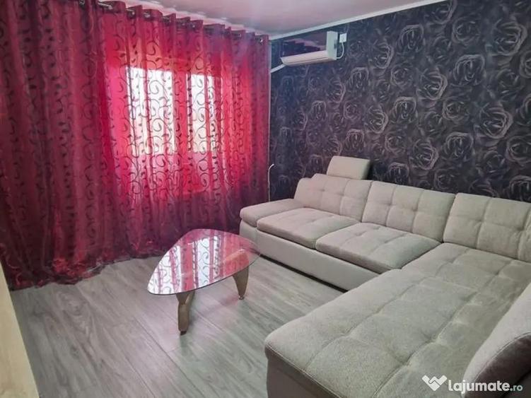 Garsoniera decomandata zona Far. - 1