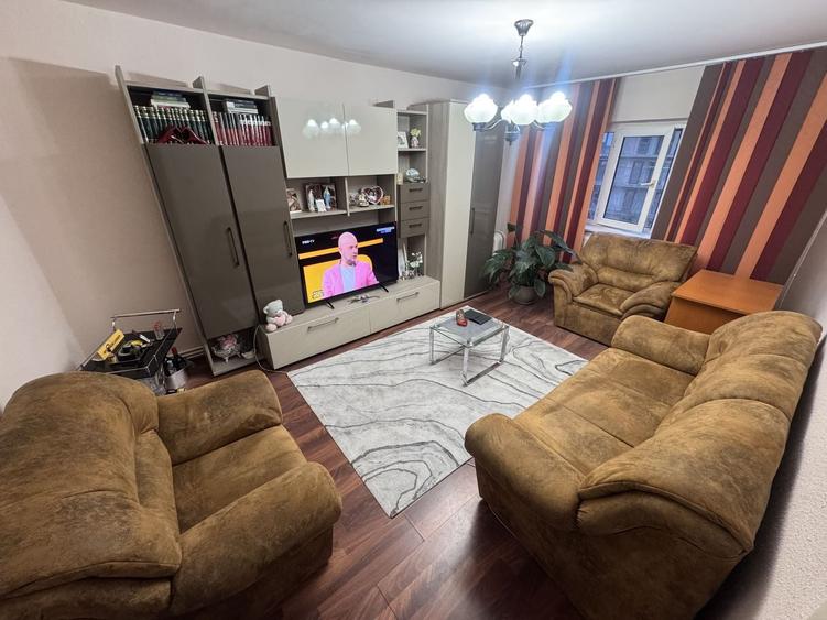 Apartament 3 camere zona Inel 1 - 3