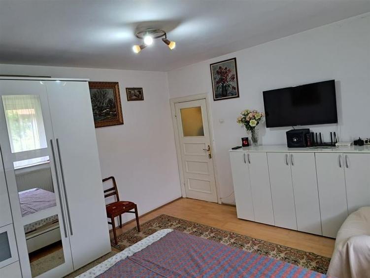 Regim vila, decomandata, cu beci si pod, Tractorul, Brasov - 6