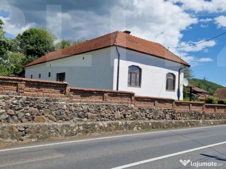 Casa de Familie | 175 mp + Curte 3166 mp | Tatara?ti, B - 18