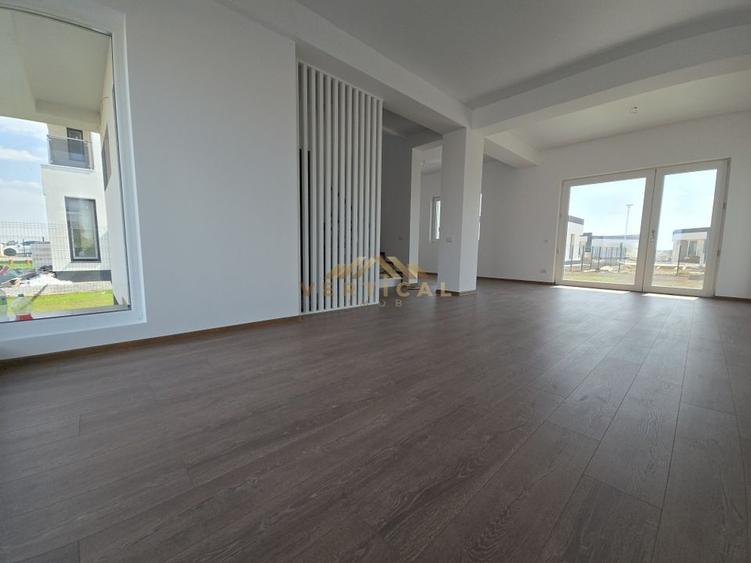 Vila 4 Camere /  3 Bai  \ Berceni Mega Parc - 2