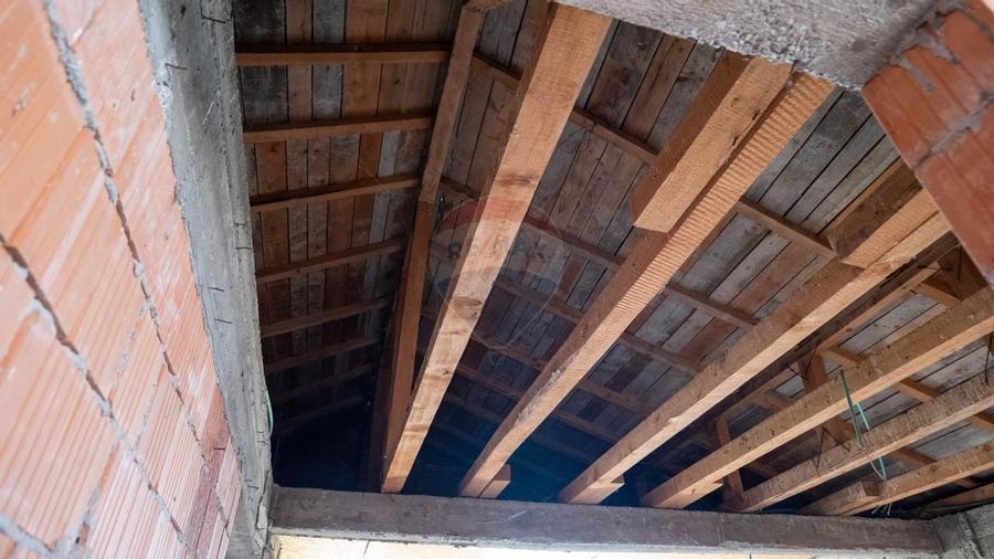 Vanzare vilă cu 5 camere Parter+Etaj, str. Magnoliei - Pantelimon - 12