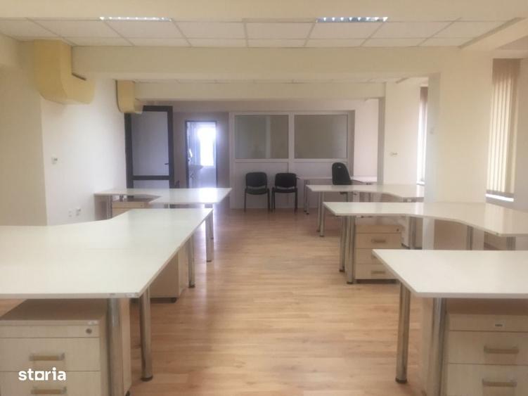 Spațiu comercial, de 200 mp, în Faleză
