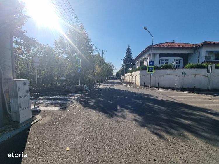 Teren 5500mp Petrom City / Strada Nuferilor - 10