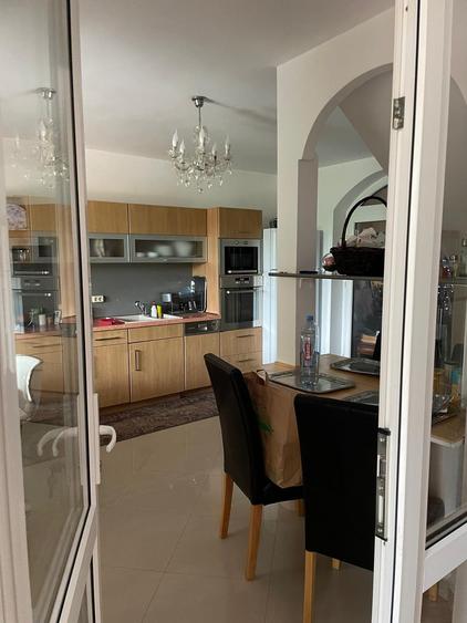 Casa deosebita P+E+M  Central-Biserica - 9