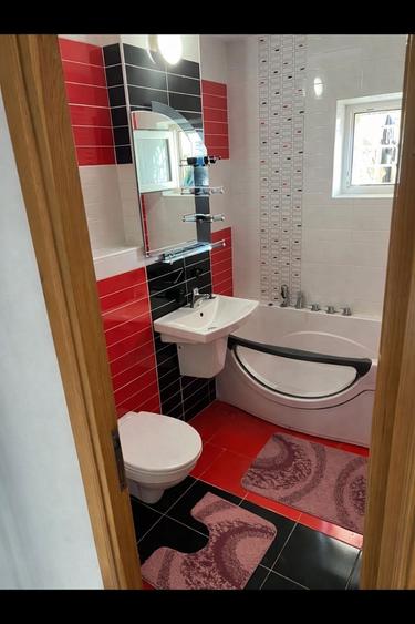Vand apartament 4 camere 2 bai cartierul Noua - 6