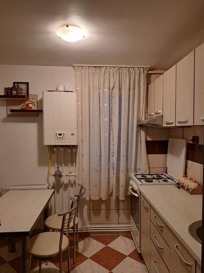 Vand apartament 2 camere decomandat - 4