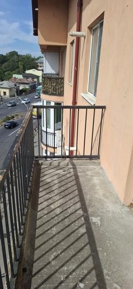 Inchiriez apartament ultracentral in Gaesti - 2