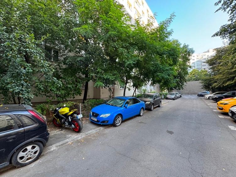 Zona Piata Alba Iulia, Baba Novac, Dristor. 2 camere de vanzare