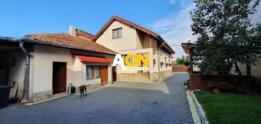 Casa 3 camere, 1259 mp teren, zona Centru - 1