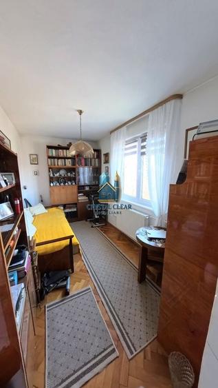 Casă individuală cu 6 camere cu Teren 385 Mp în Semicentral