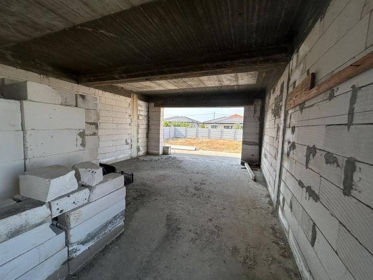 Casa plan parter, 600 mp, 115 mp utili, Metro - 2