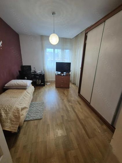 Vand casa 3 camere Moroasa - 5