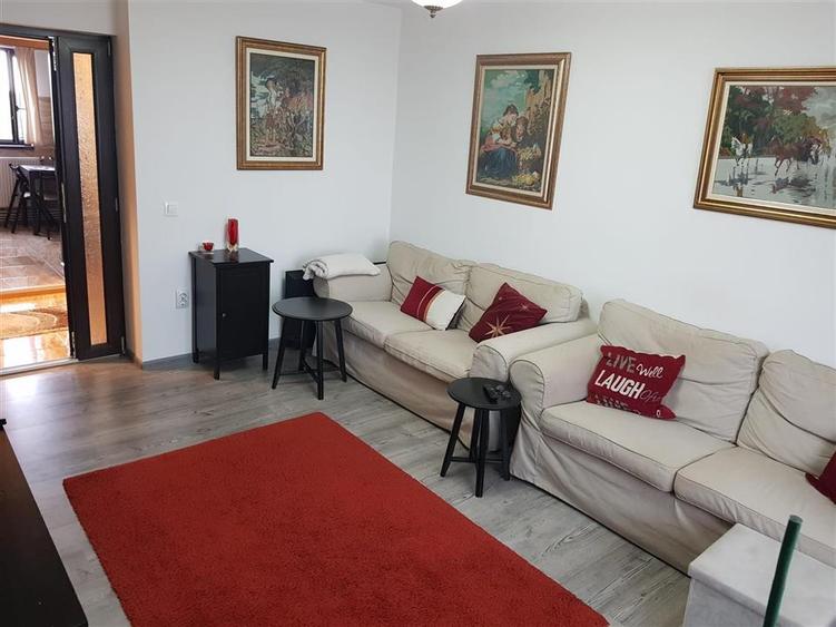 Partial Mobilat - Utilat 3 camere, zona Bariera,etaj 6 - 2