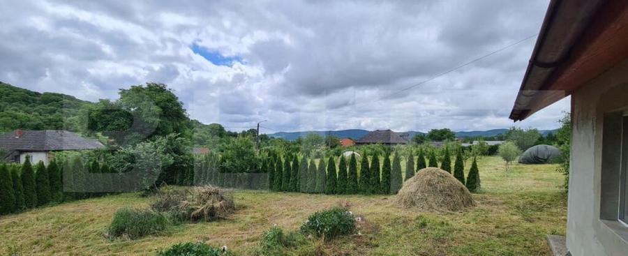 Casa de vanzare, zona deosebita , teren generos,Sali? - 7