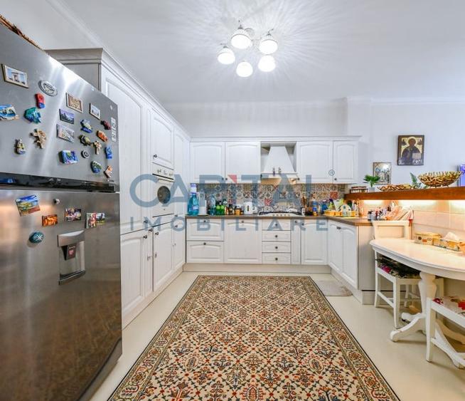 Casa de vanzare in cartierul Andrei Muresanu, Comision 0! - 2