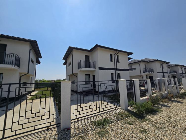 Vila tip duplex - 3 camere -2 bai - pod - incalzire in pardoseala-15 min de RATB - 1