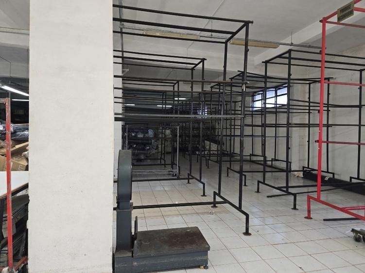 Vand hala productie 1800 mp (2 hale de 900mp) si 4500 mp teren in Focsani - 4