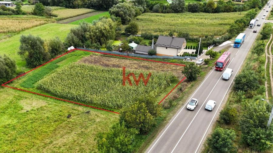 Teren Intravilan de 2451 MP - Bunesti, Suceava - 2