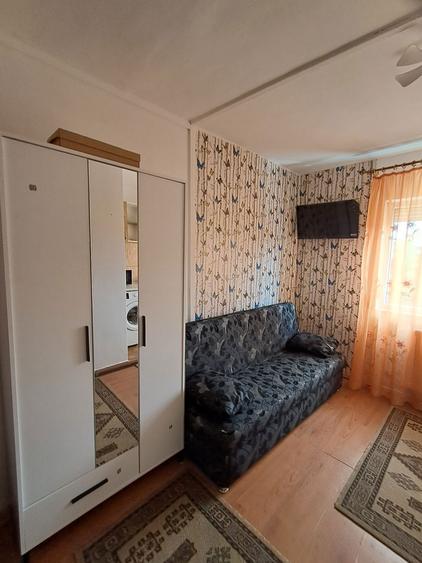 Dau in chirie garsoniera,in Oradea pe str.Podului.Podului. - 2