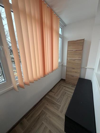 Inchiriem apartament cu 2 camere in zona Micro 20 (stradal), etaj 3, pret 400 E - 9
