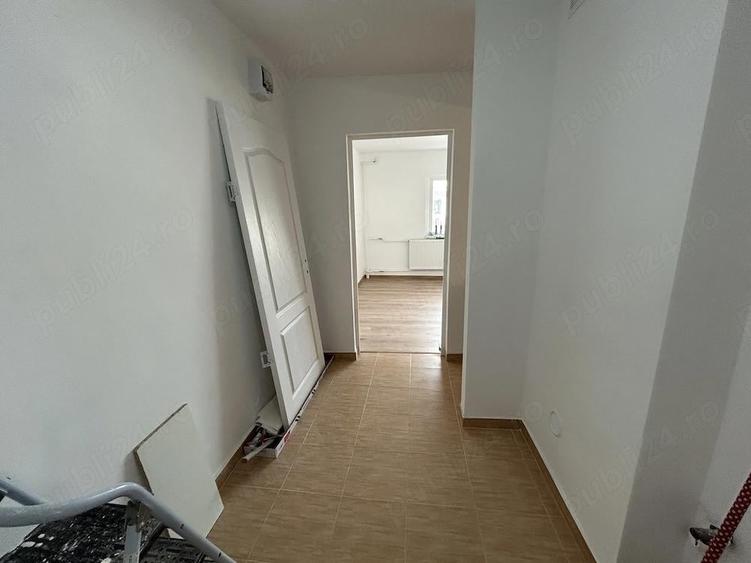 Vand apart.1 cam.situat in Micalaca,str.Vaslui,st. 50 mp,et.4 4,modern - 6