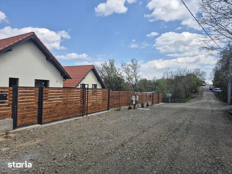 Casă cu 4 camere cu Teren 700 Mp în Feleacu