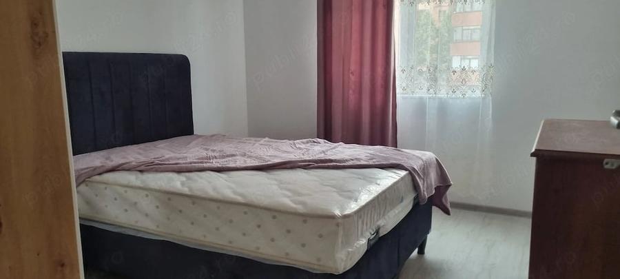 Apartament cu 2 camere semidecomandat în Roșu