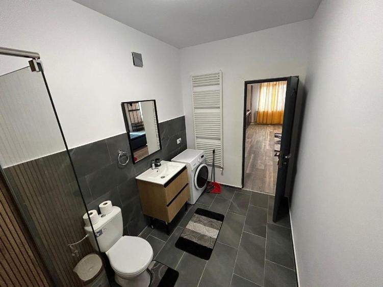Casă individuală cu 3 camere cu Canalizare în Central