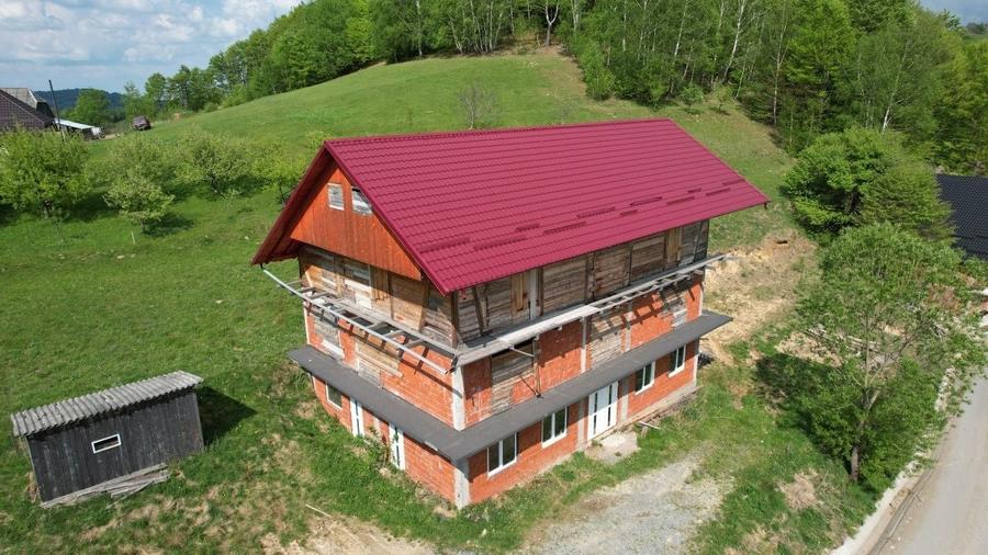 Casă cu 4 camere în Rogojel