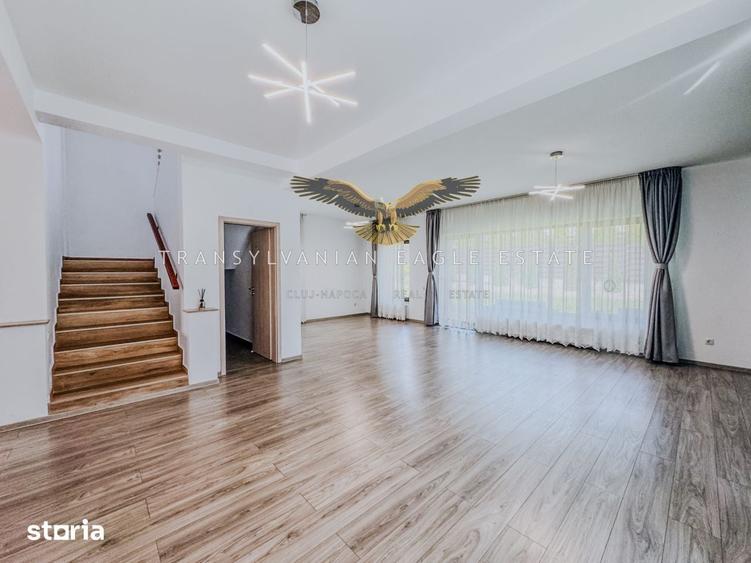 Casă cu 5 camere cu Teren 530 Mp în Gheorgheni
