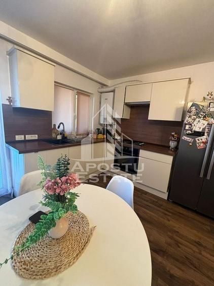Duplex cu 4 camere cu Canalizare în Sânandrei