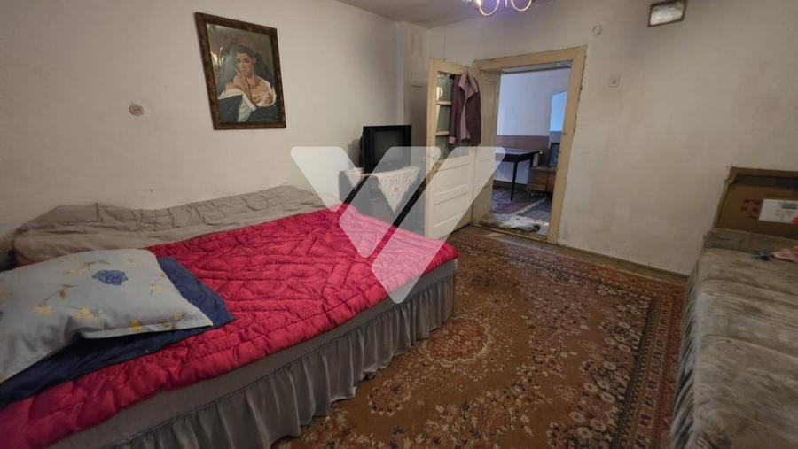 Casă individuală cu 3 camere cu Canalizare în Ruși