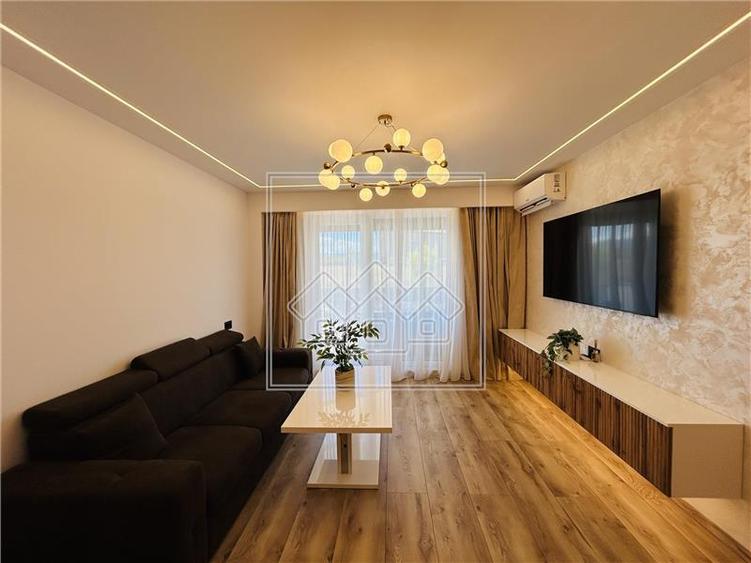 Apartament cu 2 camere decomandat în Exterior Sud