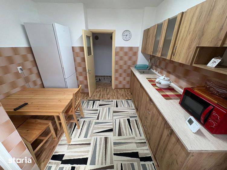 Apartament cu 2 camere decomandat, mobilat în Tomis III