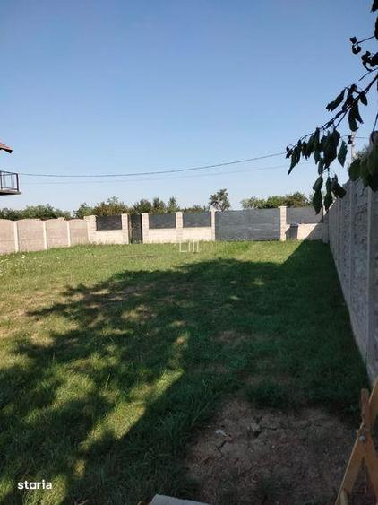 Teren de 400 mp, în Central