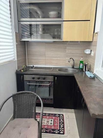 Apartament cu 2 camere semidecomandat în Roșu