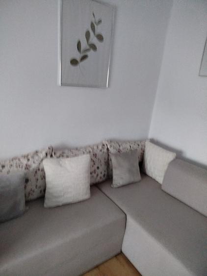 Apartament cu 2 camere semidecomandat în Grădiște