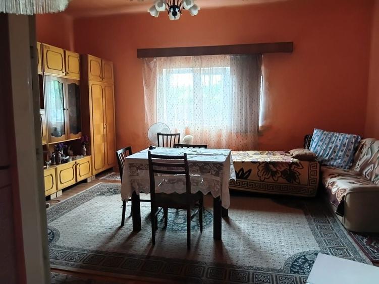 Casă cu 4 camere în Sânpaul
