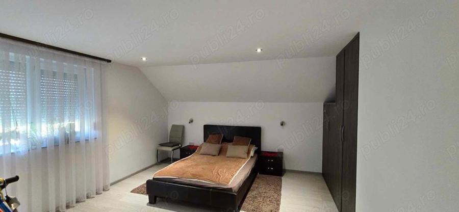 Casa 4 camere de vanzare, Sanmartin, zona str Carmel - 1