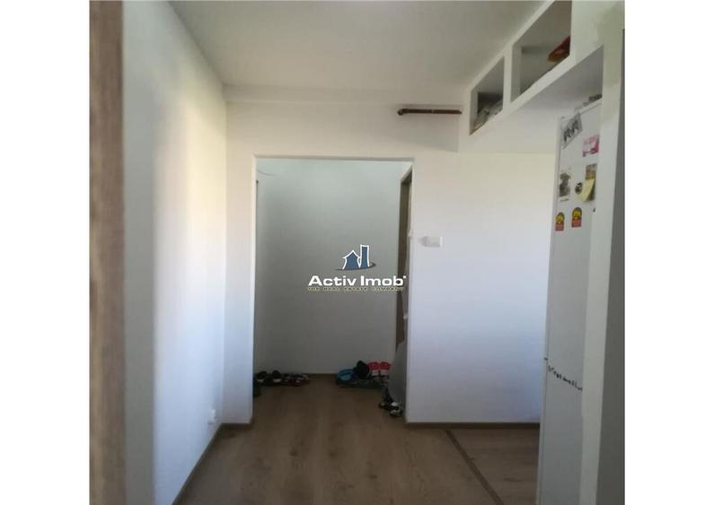 Resita, 3 Cam. Mobilat, Et. 2, Micro 2. - 2