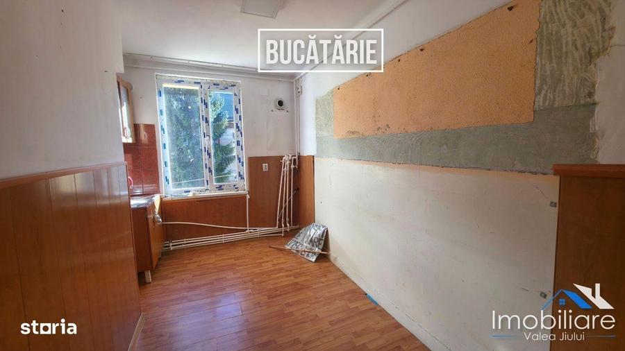 Apartament 2 camere decomandate Uricani, str. 1 Mai - 7